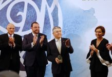 José Antonio Fernández Carbajal (FEMSA) Premio Álvarez Margaride a la Trayectoria Empresarial