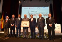 El presidente de la Cámara de España participa en la entrega del V Premio Iberoamericano Torre del Oro a Felipe González