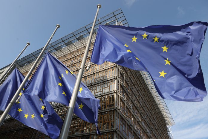 Telefónica e Indra plantean la creación de una ‘joint venture’ que desarrolle servicios de nube soberana en Europa