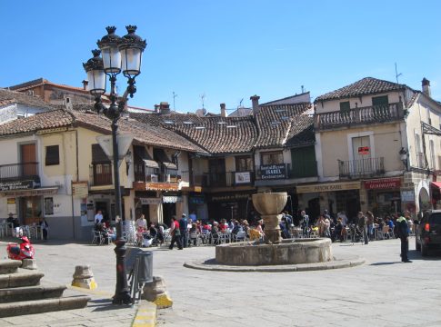 Expertos de España y México examinarán en Cáceres el legado del castellano para la histórica de América