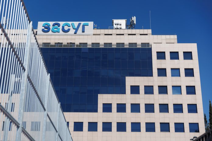 Sacyr explora la venta de su división de ingeniería industrial