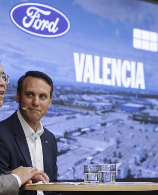 China pone sus ojos en el territorio iberoamericano de España y Perú