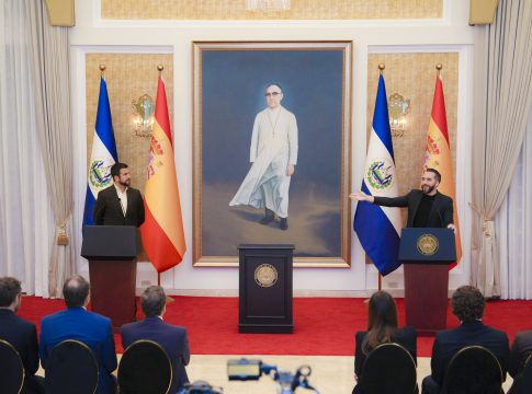 La empresa española Cox invertirá infraestructuras de desarrollo energético y hídricos agua en El Salvador