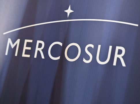 Mercosur dialoga sobre el uso de la IA en la educación para establecer una cooperación entre países