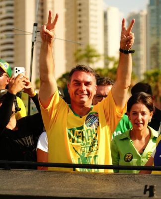Las propuestas económicas de Flávio Bolsonaro buscan el cambio de paradigma en Brasil